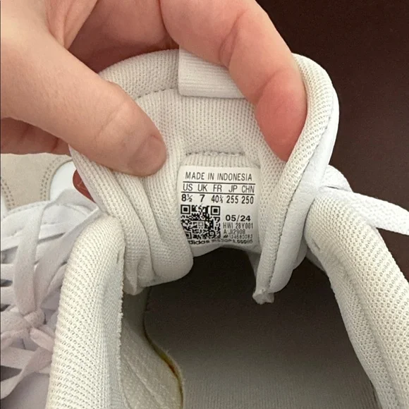 Adidas VL Court 3.0 Red and White Sneakers - Picture 5 of 7